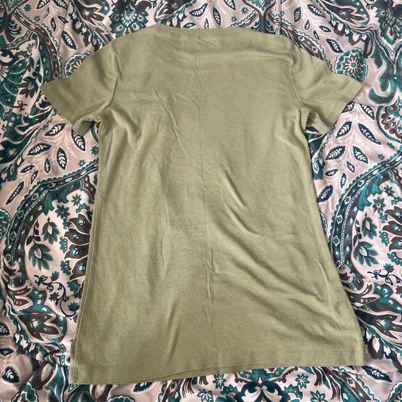 None Accessories - pastel green Eddie Bauer t shirt!